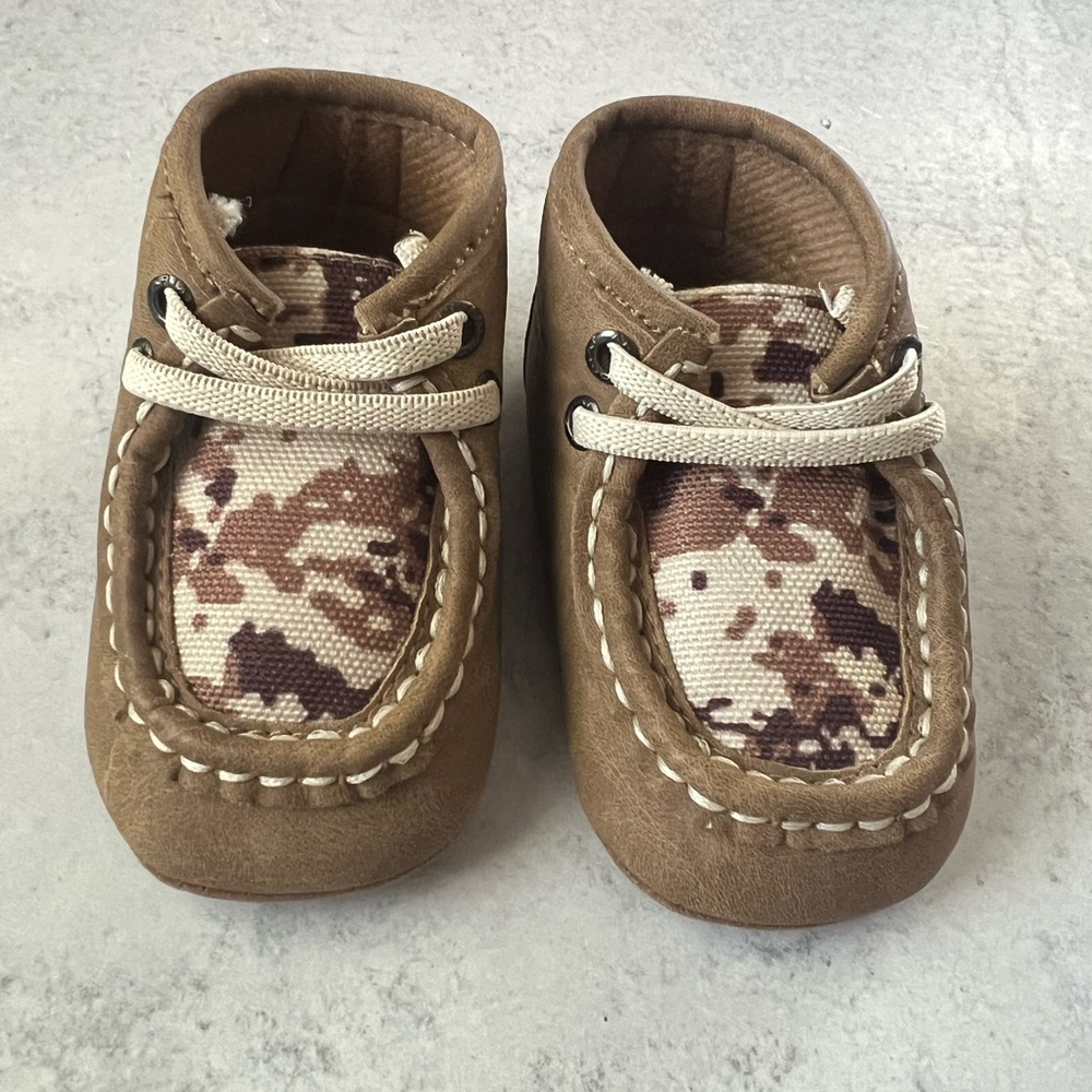 Ariat Infant Lil' Stompers Dallas Spitfire Camo slipper shoes - Picture 2 of 5